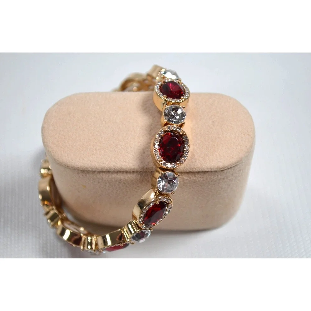 Gold Tone Stretch‎ Bracelet Red Faceted Setting Surrounded by Clear Rhinestones